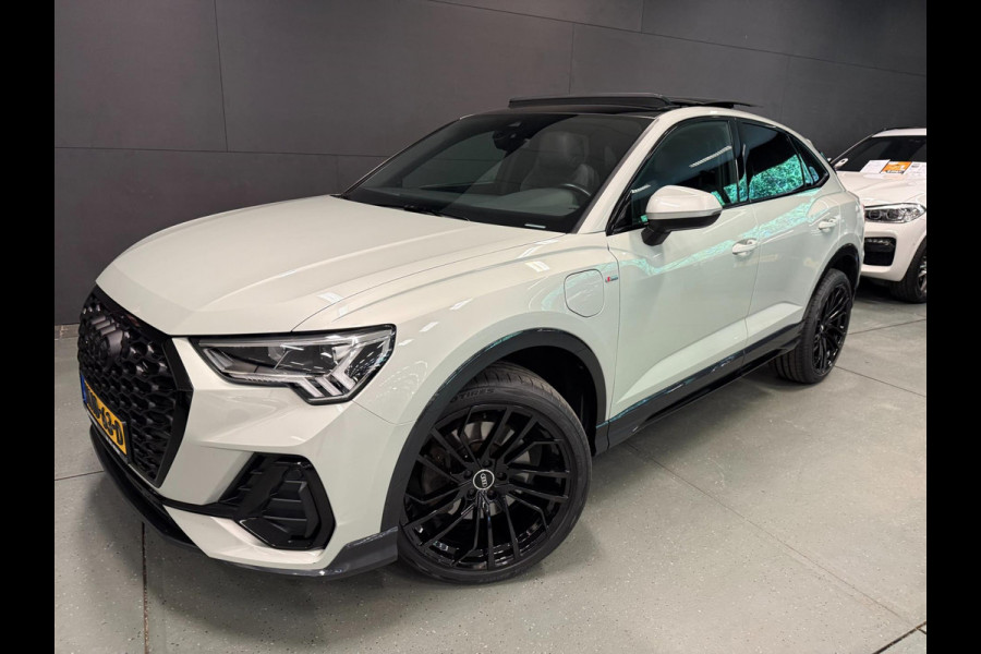 Audi Q3 Sportback 45 TFSI e S-LINE BLACK-EDITION 20'' PANO/LED/DAB/SFEERVERL/ECC/PDC/CRUISE///