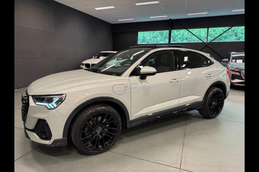 Audi Q3 Sportback 45 TFSI e S-LINE BLACK-EDITION 20'' PANO/LED/DAB/SFEERVERL/ECC/PDC/CRUISE///