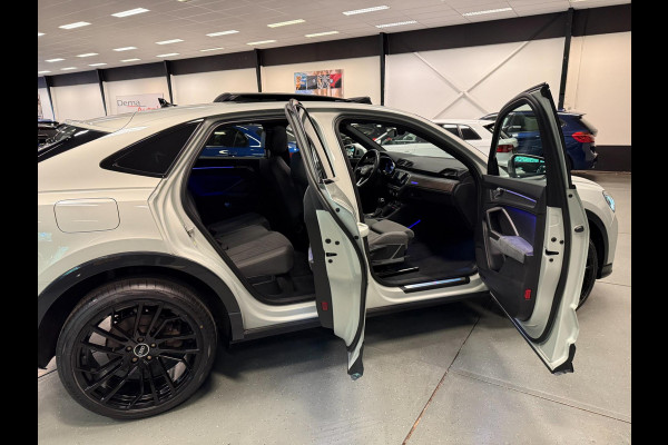 Audi Q3 Sportback 45 TFSI e S-LINE BLACK-EDITION 20'' PANO/LED/DAB/SFEERVERL/ECC/PDC/CRUISE///