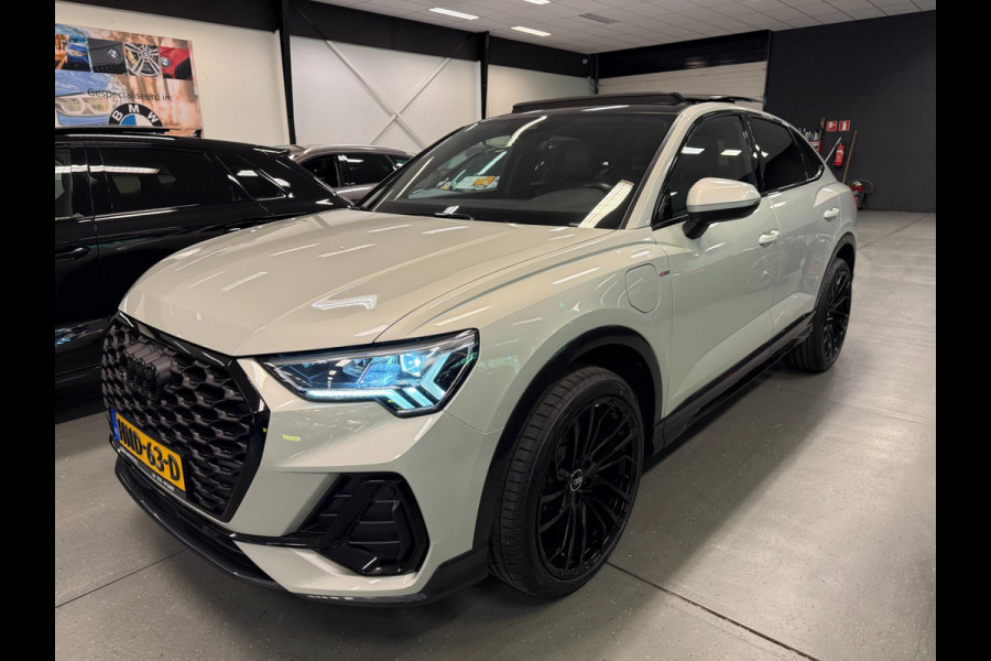 Audi Q3 Sportback 45 TFSI e S-LINE BLACK-EDITION 20'' PANO/LED/DAB/SFEERVERL/ECC/PDC/CRUISE///
