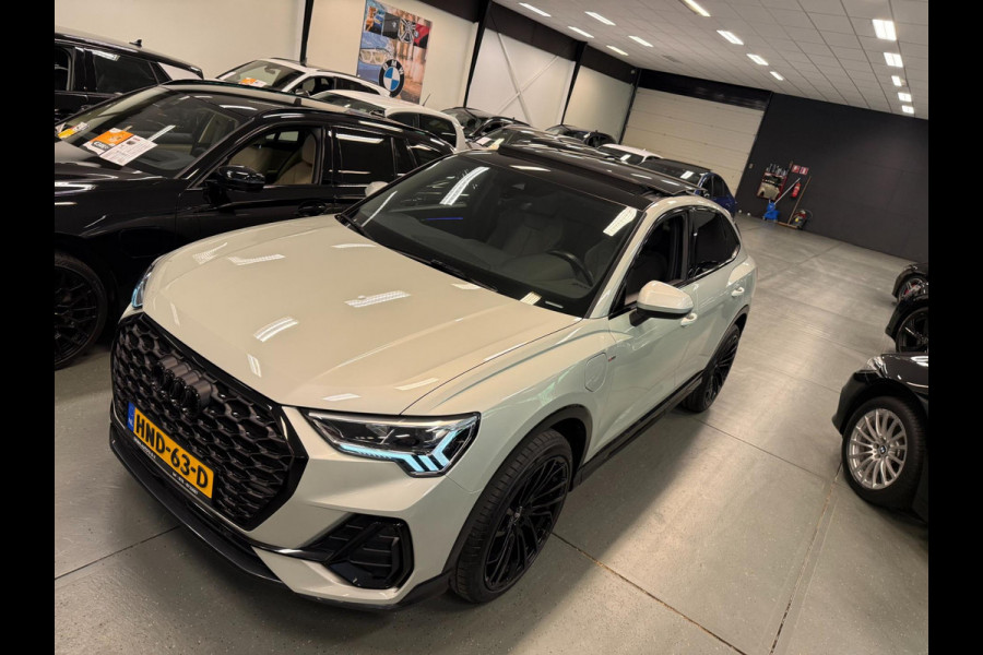 Audi Q3 Sportback 45 TFSI e S-LINE BLACK-EDITION 20'' PANO/LED/DAB/SFEERVERL/ECC/PDC/CRUISE///