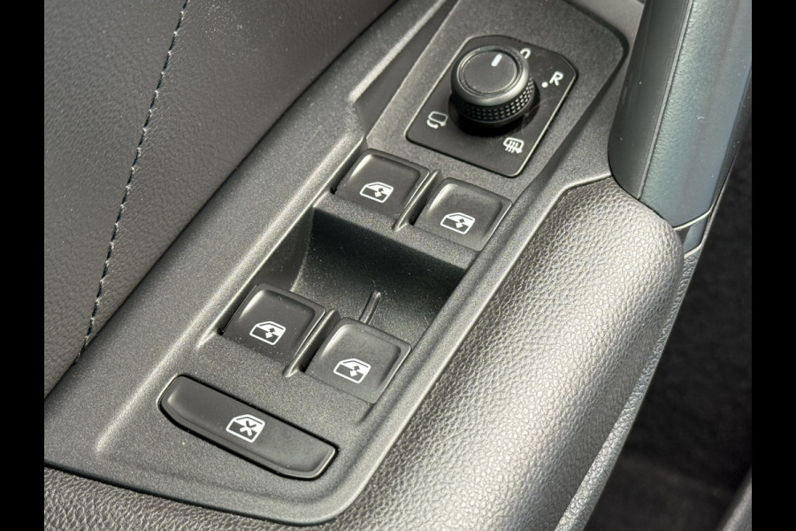 Volkswagen Tiguan BWJ 2021 |1.5 TSI 150PK Elegance AUTOMAAT | LEER | CAMERA | TREKHAAK | CRUISE | NAVI | STOELVERW | CARPLAY