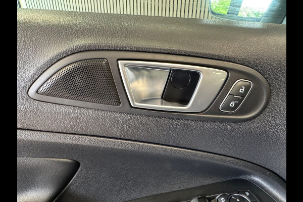 Ford EcoSport 1.0 EcoBoost ST-Line AIRCO TREKHAAK APPLE CARPLAY NAVIGATIE CRUISE KEYLESS-GO START/STOP