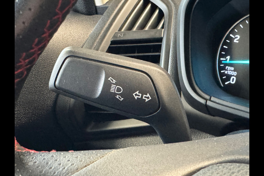 Ford EcoSport 1.0 EcoBoost ST-Line AIRCO TREKHAAK APPLE CARPLAY NAVIGATIE CRUISE KEYLESS-GO START/STOP