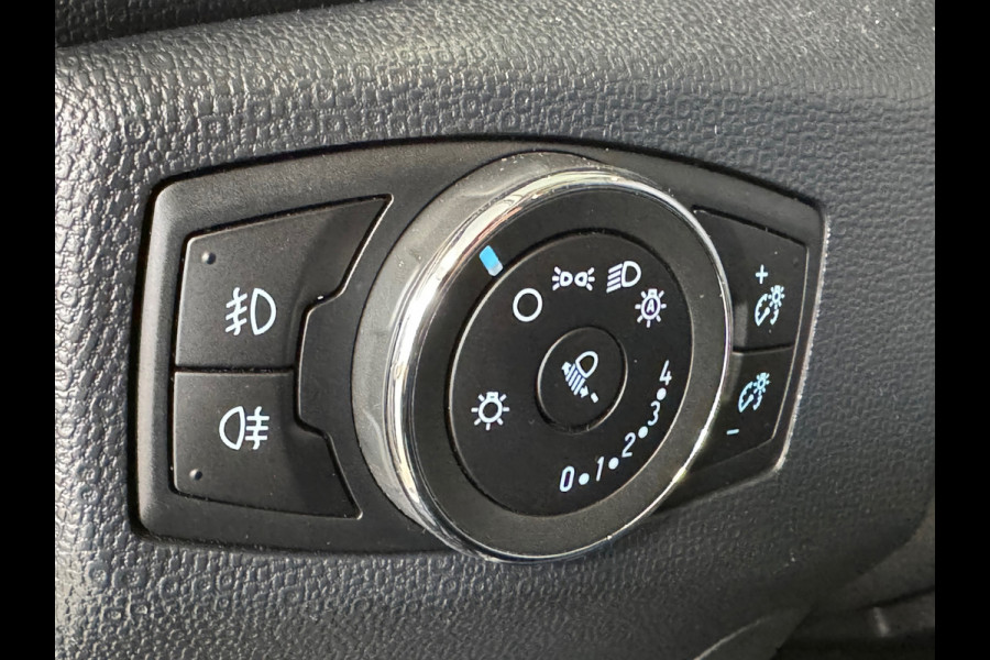 Ford EcoSport 1.0 EcoBoost ST-Line AIRCO TREKHAAK APPLE CARPLAY NAVIGATIE CRUISE KEYLESS-GO START/STOP