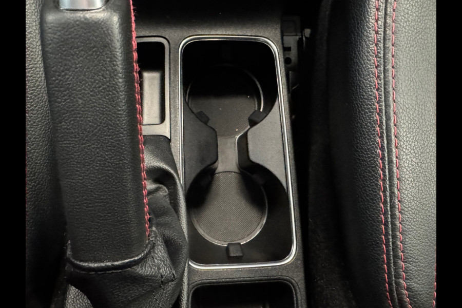 Ford EcoSport 1.0 EcoBoost ST-Line AIRCO TREKHAAK APPLE CARPLAY NAVIGATIE CRUISE KEYLESS-GO START/STOP