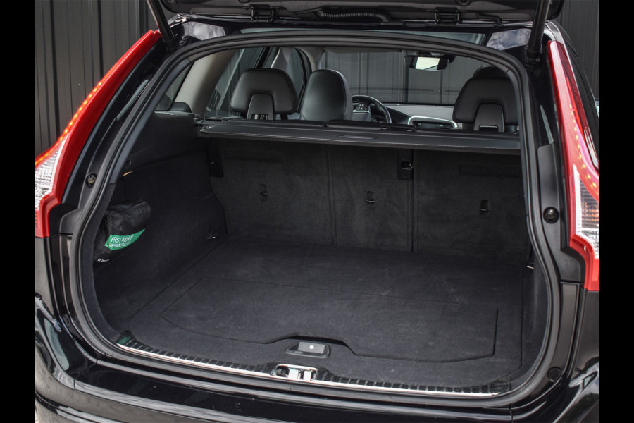 Volvo XC60 2.0 T5 FWD POLAR+ | NL AUTO | XENON-LED | PANORAMADAK | CAMERA | ADAPTIVE CRUISE | INTELLISAFE PRO | LEDER