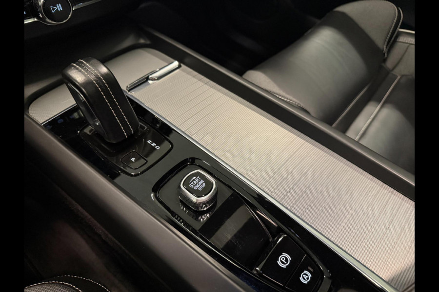 Volvo XC60 2.0 T6 AWD R-DESIGN BLACK-LINE PANO/LEDER/DAB/CARPLAY/H-KARDON/LED/ECC/PDC///