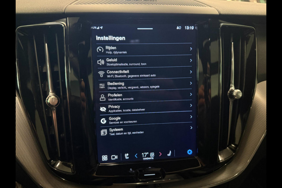 Volvo XC60 2.0 T6 AWD R-DESIGN BLACK-LINE PANO/LEDER/DAB/CARPLAY/H-KARDON/LED/ECC/PDC///