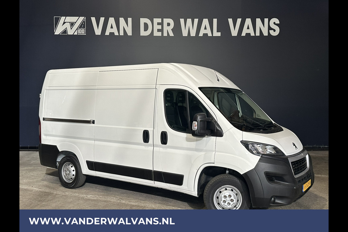 Peugeot Boxer 2.2 BlueHDi 120pk L2H2 Euro6 Airco | Parkeersensoren Bijrijdersbank Peugeot Boxer 2.2 BlueHDi 120pk L2H2 Euro6 Airco | Parkeersensoren Bijrijdersbank