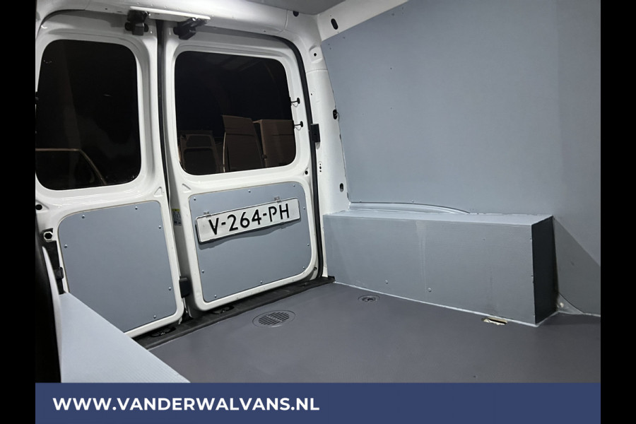 Volkswagen Caddy 2.0 TDI L1H1 Euro6 Airco | Cruisecontrol | Parkeersensoren | Trekhaak zijdeur, verwarmde voorruit