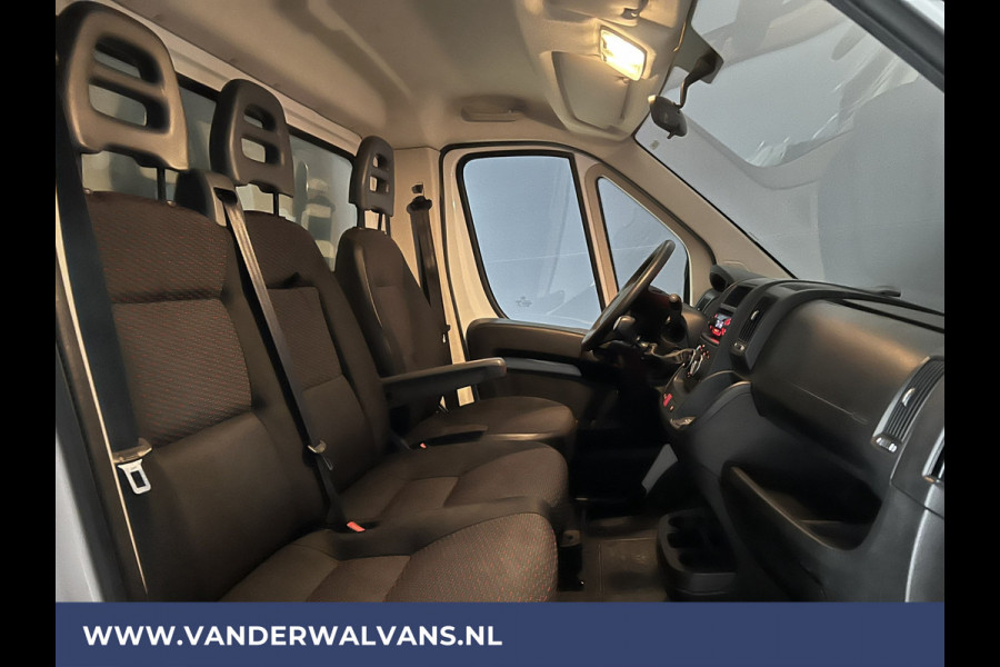 Peugeot Boxer 2.2 BlueHDi 141pk Bakwagen Laadklep 1098kg laadvermogen Euro6 Airco | Bijrijdersbank