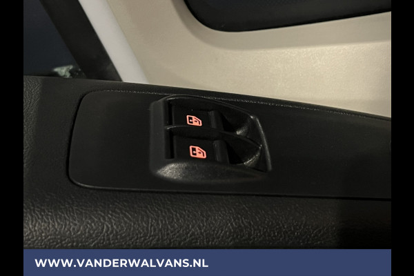 Peugeot Boxer 2.2 BlueHDi 141pk Bakwagen Laadklep 1098kg laadvermogen Euro6 Airco | Bijrijdersbank