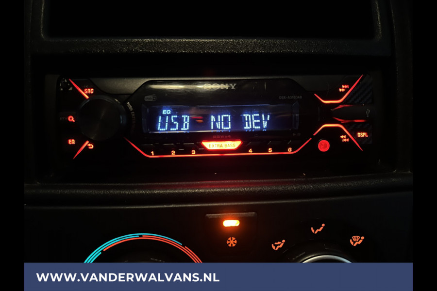 Peugeot Boxer 2.2 BlueHDi 141pk Bakwagen Laadklep 1098kg laadvermogen Euro6 Airco | Bijrijdersbank