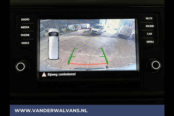 Volkswagen Crafter 2.0 TDI 140 pk L3H3 L2H2 Euro6 Airco | Camera | Apple Carplay | Cruisecontrol Parkeersensoren, Android Auto, Chauffeursstoel, Bijrijdersbank, 3000kg trekvermogen