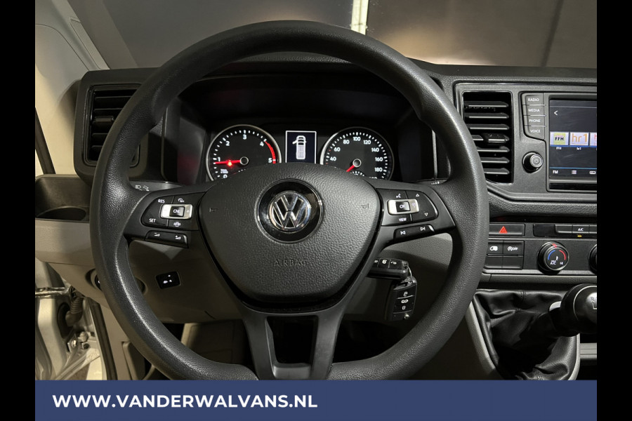 Volkswagen Crafter 2.0 TDI 140 pk L3H3 L2H2 Euro6 Airco | Camera | Apple Carplay | Cruisecontrol Parkeersensoren, Android Auto, Chauffeursstoel, Bijrijdersbank, 3000kg trekvermogen