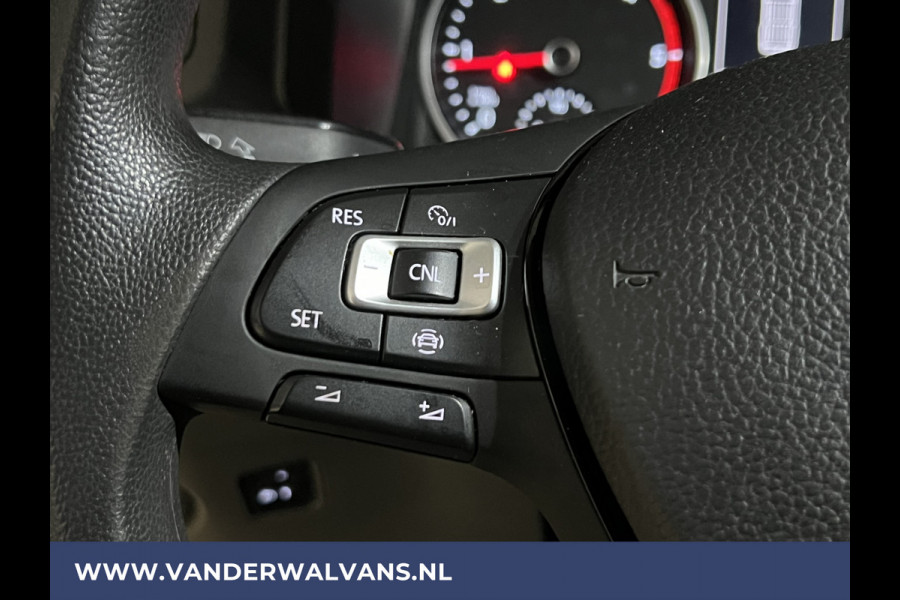 Volkswagen Crafter 2.0 TDI 140 pk L3H3 L2H2 Euro6 Airco | Camera | Apple Carplay | Cruisecontrol Parkeersensoren, Android Auto, Chauffeursstoel, Bijrijdersbank, 3000kg trekvermogen