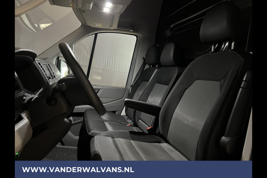 Volkswagen Crafter 2.0 TDI 140 pk L3H3 L2H2 Euro6 Airco | Camera | Apple Carplay | Cruisecontrol Parkeersensoren, Android Auto, Chauffeursstoel, Bijrijdersbank, 3000kg trekvermogen