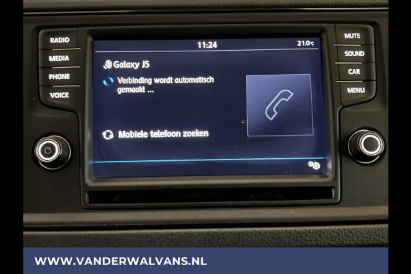 Volkswagen Crafter 2.0 TDI 140 pk L3H3 L2H2 Euro6 Airco | Camera | Apple Carplay | Cruisecontrol Parkeersensoren, Android Auto, Chauffeursstoel, Bijrijdersbank, 3000kg trekvermogen