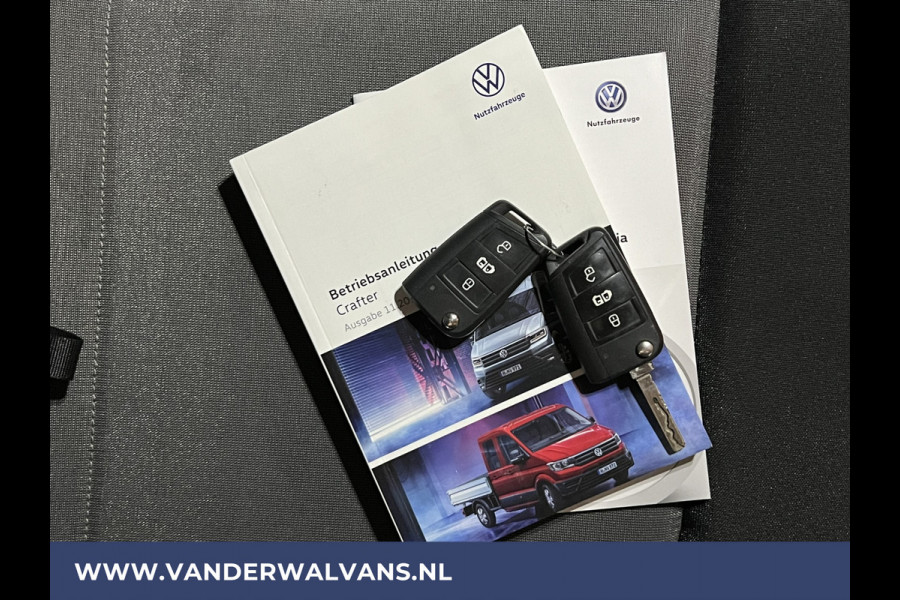 Volkswagen Crafter 2.0 TDI 140 pk L3H3 L2H2 Euro6 Airco | Camera | Apple Carplay | Cruisecontrol Parkeersensoren, Android Auto, Chauffeursstoel, Bijrijdersbank, 3000kg trekvermogen