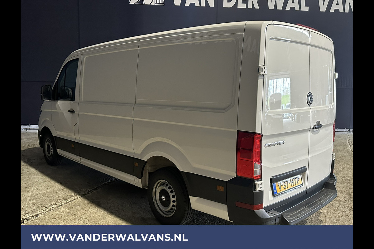 Volkswagen Crafter 2.0 TDI 141pk L3H2 L2H1 Euro6 Airco | Apple Carplay | Cruisecontrol | Andoid Auto | Parkeersensoren, Stoelverwarming, Bijrijdersbank, 3000kg trekvermogen Volkswagen Crafter 2.0 TDI 141pk L3H2 L2H1 Euro6 Airco | Apple Carplay | Cruisecontrol | Andoid Auto | Parkeersensoren, Stoelverwarming, Bijrijdersbank, 3000kg trekvermogen