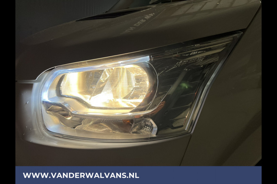 Ford Transit 2.0 TDCI 131pk L3H2 Euro6 Airco | Camera | Navigatie | Apple Carplay | LED | Cruisecontrol Parkeersensoren, Stoelverwarming, Verwarmde voorruit, Bijrijdersbank