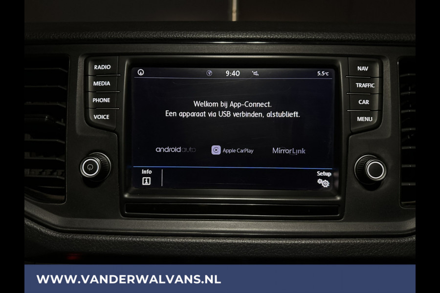 Volkswagen Crafter 2.0 TDI 141pk L3H2 L2H1 Euro6 Airco | Navigatie | Camera | Apple Carplay Android Auto, Parkeersensoren, Bijrijdersbank