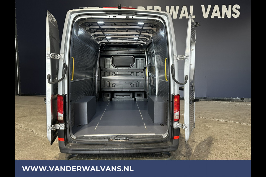 Volkswagen Crafter 2.0 TDI 141pk L3H3 L2H2 Euro6 Airco | Camera | Apple Carplay | Cruisecontrol Android Auto, Chauffeursstoel, Parkeersensoren, Bijrijdersbank