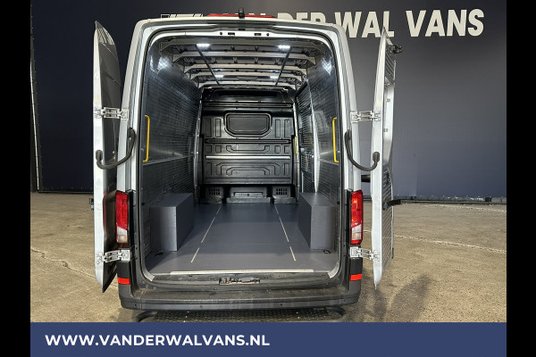 Volkswagen Crafter 2.0 TDI 141pk L3H3 L2H2 Euro6 Airco | Camera | Apple Carplay | Cruisecontrol Android Auto, Chauffeursstoel, Parkeersensoren, Bijrijdersbank