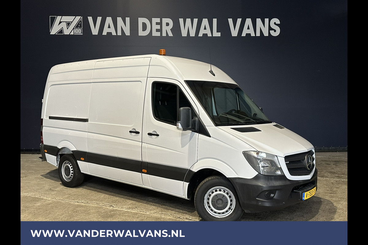 Mercedes-Benz Sprinter 316 CDI 164pk L2H2 Euro6 Airco | 2800kg trekhaak | Cruisecontrol | Parkeersensoren Mercedes-Benz Sprinter 316 CDI 164pk L2H2 Euro6 Airco | 2800kg trekhaak | Cruisecontrol | Parkeersensoren