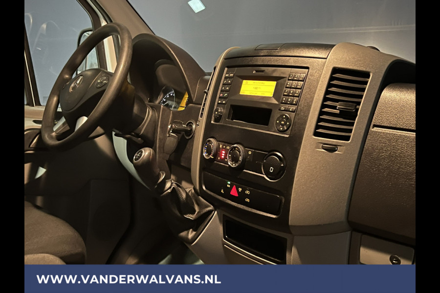 Mercedes-Benz Sprinter 316 CDI 164pk L2H2 Euro6 Airco | 2800kg trekhaak | Cruisecontrol | Parkeersensoren