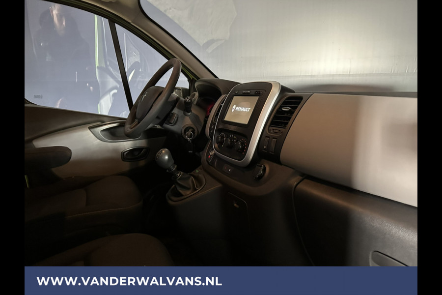Renault Trafic 1.6 dCi L1H1 Euro6 Airco | Navigatie | Cruisecontrol | Trekhaak | Parkeersensoren | Bijrijdersbank