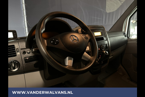 Mercedes-Benz Sprinter 316 CDI 163 pk L2H2 Euro6 Airco | 2800kg trekhaak | Cruisecontrol | Parkeersensoren zijdeur