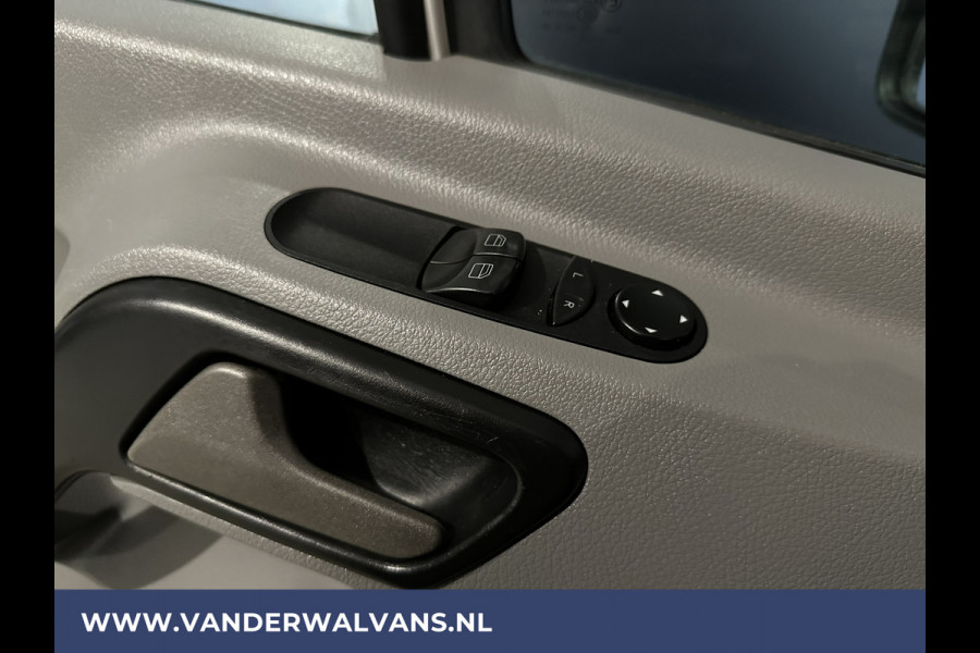 Mercedes-Benz Sprinter 316 CDI 163 pk L2H2 Euro6 Airco | 2800kg trekhaak | Cruisecontrol | Parkeersensoren zijdeur