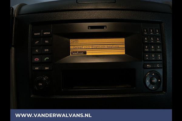 Mercedes-Benz Sprinter 316 CDI 163 pk L2H2 Euro6 Airco | 2800kg trekhaak | Cruisecontrol | Parkeersensoren zijdeur