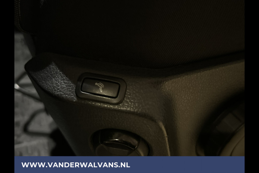 Volkswagen Crafter 2.0 TDI 141pk L3H3 L2H2 Euro6 Airco | Camera | Apple Carplay | Cruisecontrol Chauffeursstoel, Android Auto