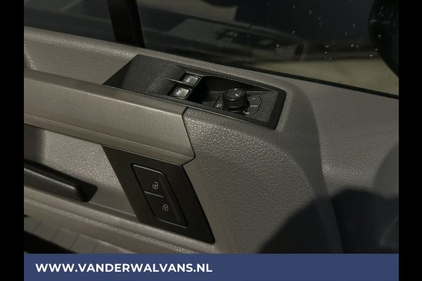 Volkswagen Crafter 2.0 TDI 141pk L3H3 L2H2 Euro6 Airco | Camera | Apple Carplay | Cruisecontrol Chauffeursstoel, Android Auto