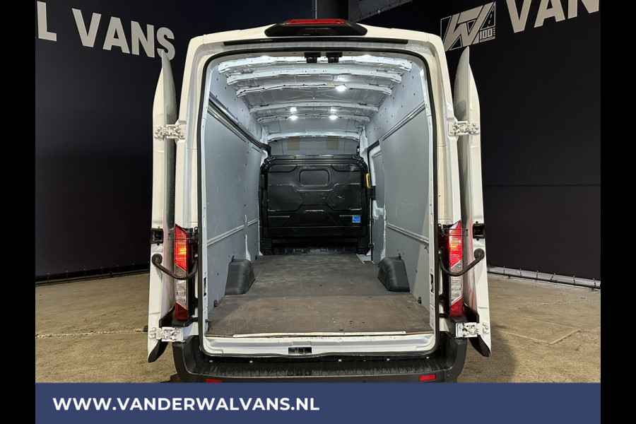 Ford Transit 2.0 TDCI 131pk L4H3 Jumbo Euro6 Airco | Camera | Navigatie | Apple Carplay | Cruisecontrol Android Auto, Stoelverwarming, Verwarmde voorruit, Parkeersensoren, Bijrijdersbank