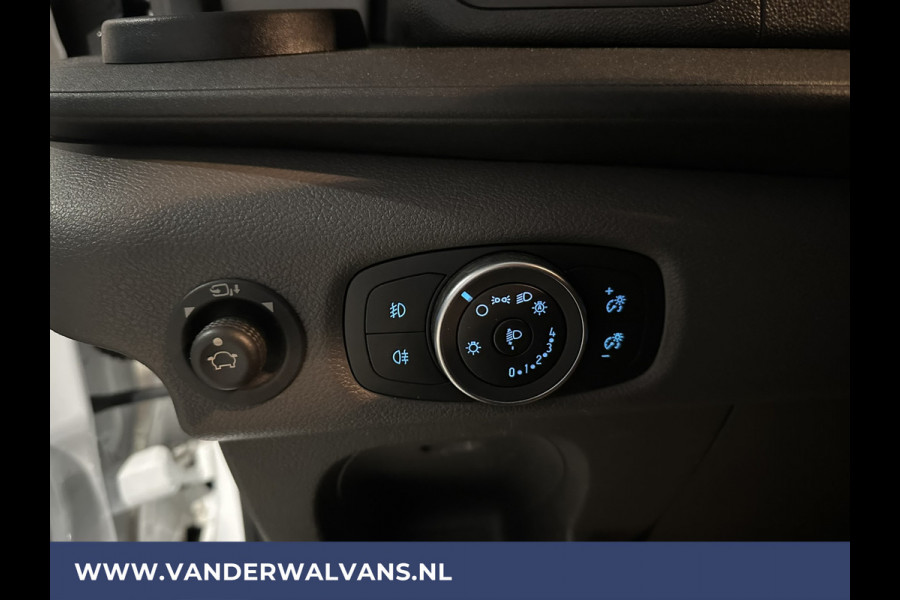 Ford Transit 2.0 TDCI 131pk L4H3 Jumbo Euro6 Airco | Camera | Navigatie | Apple Carplay | Cruisecontrol Android Auto, Stoelverwarming, Verwarmde voorruit, Parkeersensoren, Bijrijdersbank