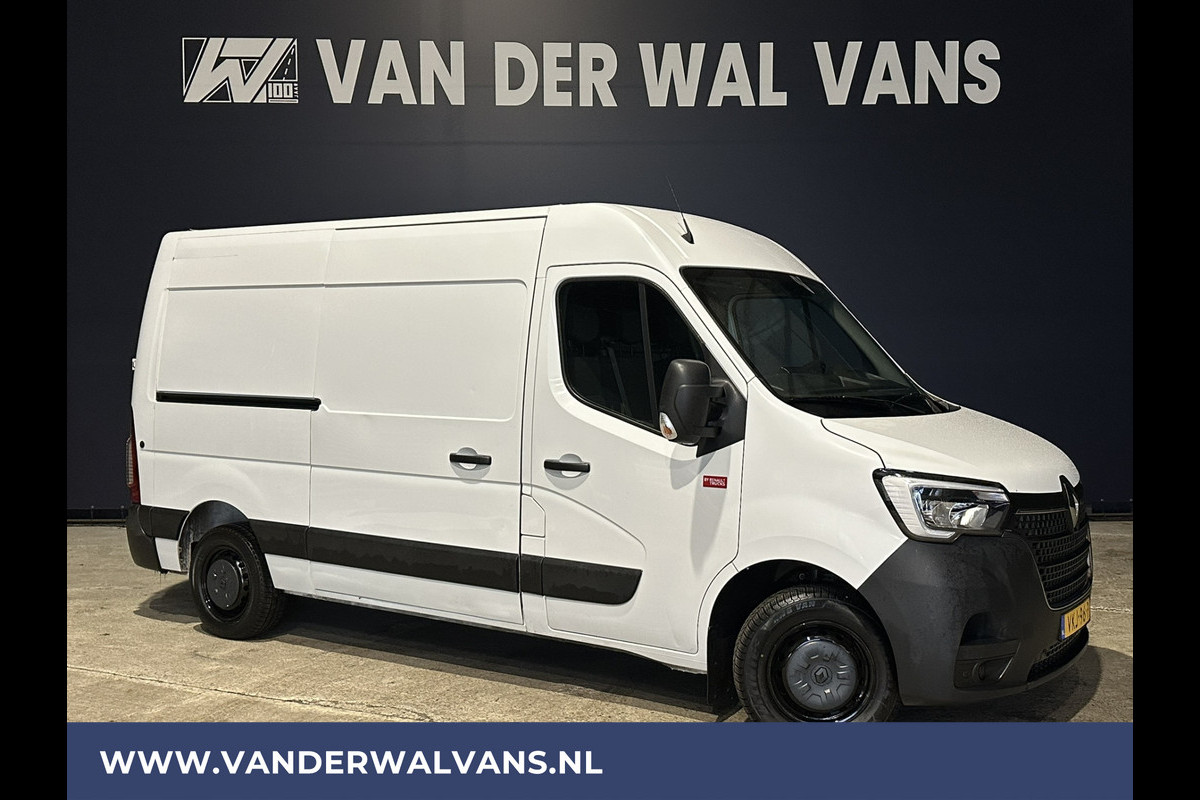 Renault Master 2.3 dCi 136pk L2H2 Euro6 Airco | Camera | Navigatie | Cruisecontrol | Trekhaak | Parkeersensoren Bijrijdersbank Renault Master 2.3 dCi 136pk L2H2 Euro6 Airco | Camera | Navigatie | Cruisecontrol | Trekhaak | Parkeersensoren Bijrijdersbank
