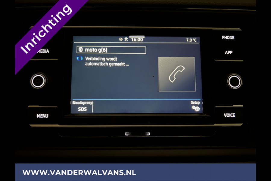 Volkswagen Crafter 2.0 TDI 141pk L3H2 L2H1 inrichting Euro6 Airco | Camera | Apple Carplay | Android Auto Parkeersensoren, Bijrijdersbank, 3000kg trekvermogen