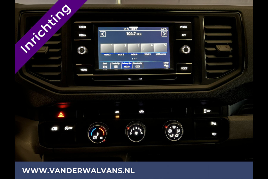 Volkswagen Crafter 2.0 TDI 141pk L3H2 L2H1 inrichting Euro6 Airco | Camera | Apple Carplay | Android Auto Parkeersensoren, Bijrijdersbank, 3000kg trekvermogen