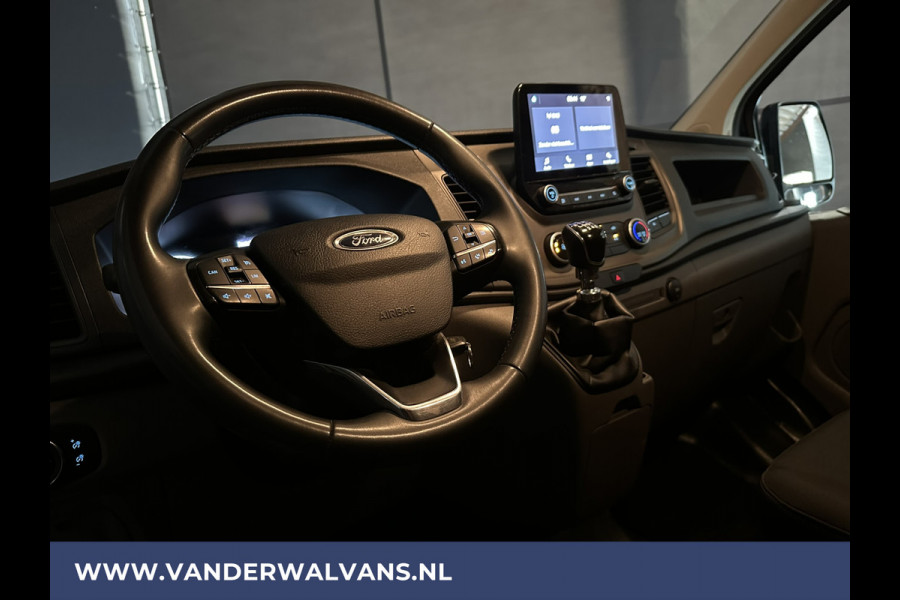 Ford Transit Custom 2.0 TDCI 131pk L2H1 Euro6 Airco | LED | Cruisecontrol | Apple Carplay | Android Auto Verwarmde voorruit, Parkeersensoren, Bijrijdersbank, 2800kg trekvermogen