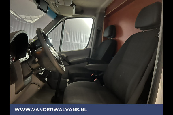 Mercedes-Benz Sprinter 316 CDI 164pk L2H1 Euro6 Airco | Camera | Navigatie | 2800kg Trekhaak | Cruisecontrol Chauffeursstoel, Parkeersensoren