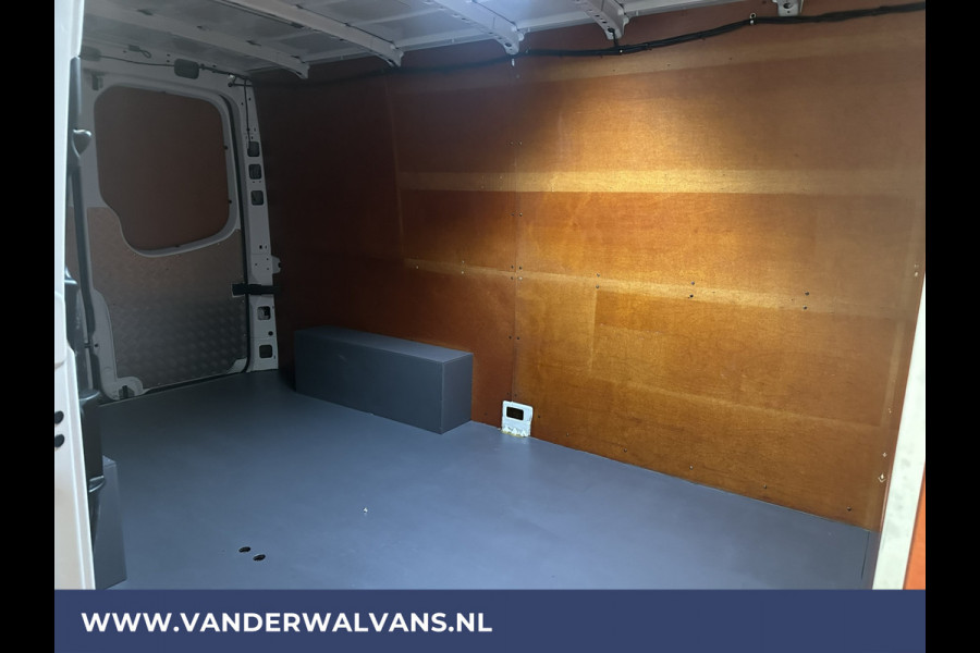 Mercedes-Benz Sprinter 316 CDI 164pk L2H1 Euro6 Airco | Camera | Navigatie | 2800kg Trekhaak | Cruisecontrol Chauffeursstoel, Parkeersensoren