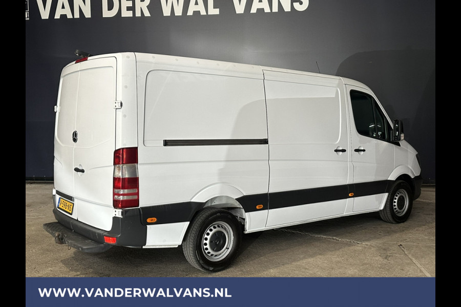 Mercedes-Benz Sprinter 316 CDI 164pk L2H1 Euro6 Airco | Camera | Navigatie | 2800kg Trekhaak | Cruisecontrol Chauffeursstoel, Parkeersensoren