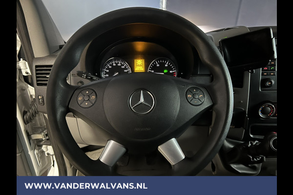 Mercedes-Benz Sprinter 316 CDI 164pk L2H1 Euro6 Airco | Camera | Navigatie | 2800kg Trekhaak | Cruisecontrol Chauffeursstoel, Parkeersensoren