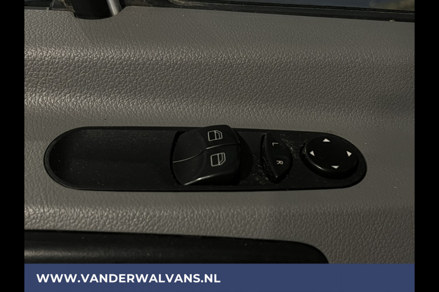 Mercedes-Benz Sprinter 316 CDI 164pk L2H1 Euro6 Airco | Camera | Navigatie | 2800kg Trekhaak | Cruisecontrol Chauffeursstoel, Parkeersensoren