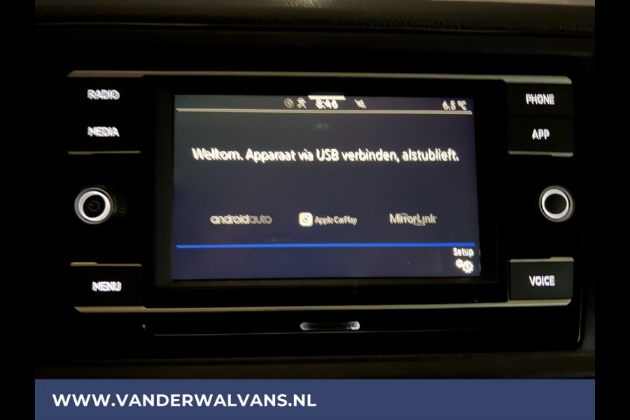 Volkswagen Crafter 2.0 TDI 141pk L4H3 L3H2 Euro6 Airco | Camera | Apple Carplay | Android Auto | Parkeersensoren Bijrijdersbank, 3000kg trekvermogen