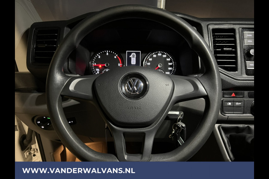 Volkswagen Crafter 2.0 TDI 141pk L4H3 L3H2 Euro6 Airco | Camera | Apple Carplay | Android Auto | Parkeersensoren Bijrijdersbank, 3000kg trekvermogen
